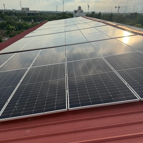 Lắp tấm pin, Công ty Hanogen lắp 150kwp điện năng lượng áp mái