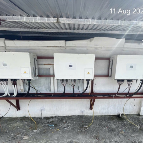 Ghép biến tần, Cty điện năng lượng Hanogen lắp đặt hệ thống hoà lưới 300KWP