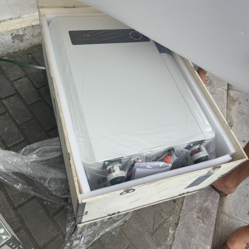 Mở hộp Pin lưu trữ điện năng lượng mặt trời Hanogen ESS 51.2V300Ah